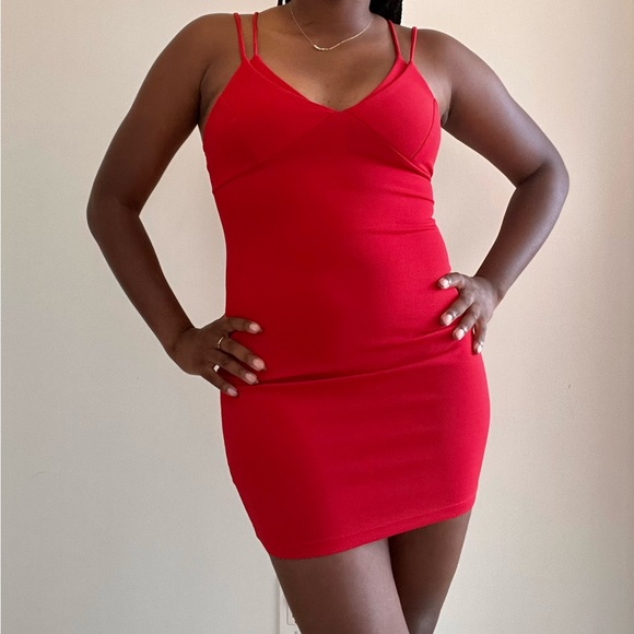 Red bodycon dress - Picture 1 of 2